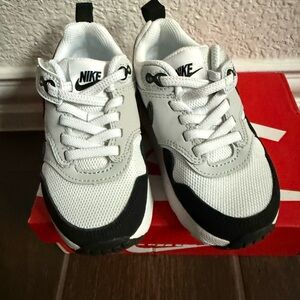 Nike Air Max 1 EasyOn PS White Black Pure Platinum Sneaker Unisex Kids 8C